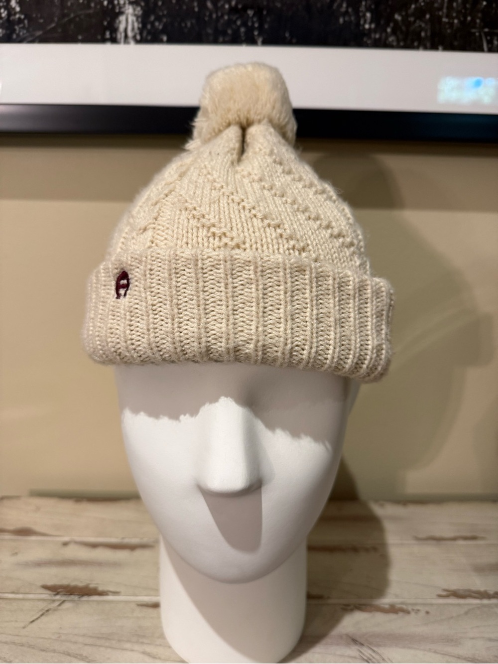 Vintage Etienne Aigner Cream Knit Pom Pom Beanie Hat Embroidered Logo